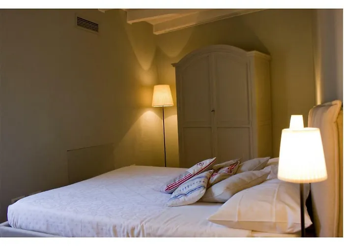 Isola Bella - Via Della Posta * Στρέσα